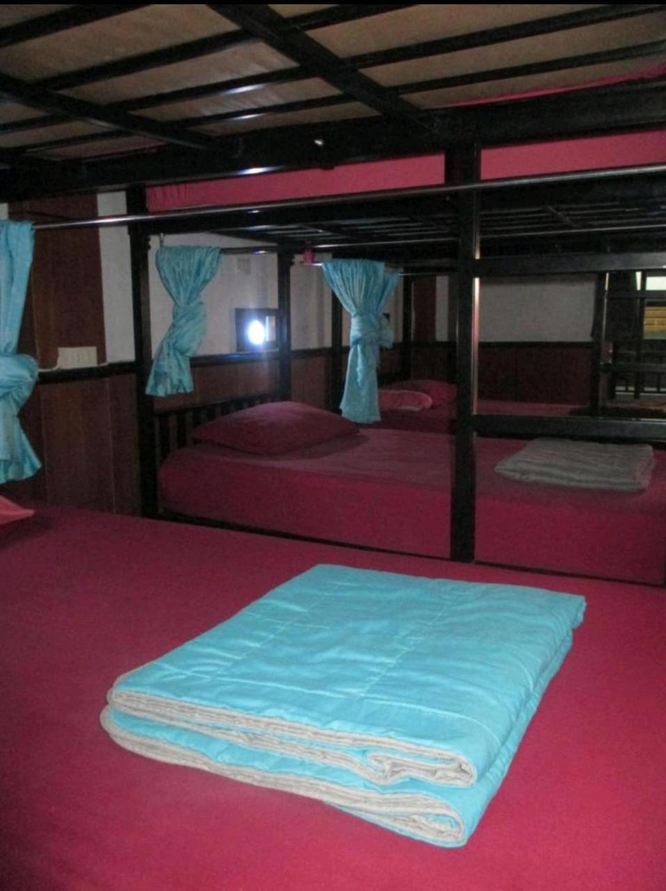 Neverland Dorm Ko Phi Phi Zewnętrze zdjęcie