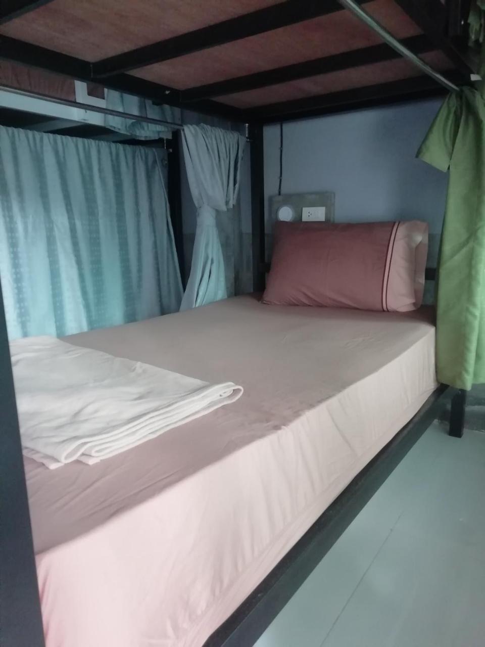 Neverland Dorm Ko Phi Phi Zewnętrze zdjęcie