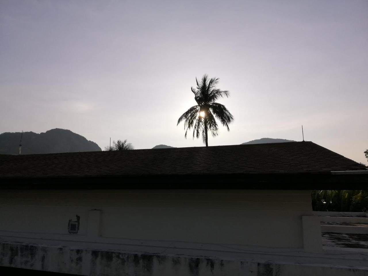 Neverland Dorm Ko Phi Phi Zewnętrze zdjęcie